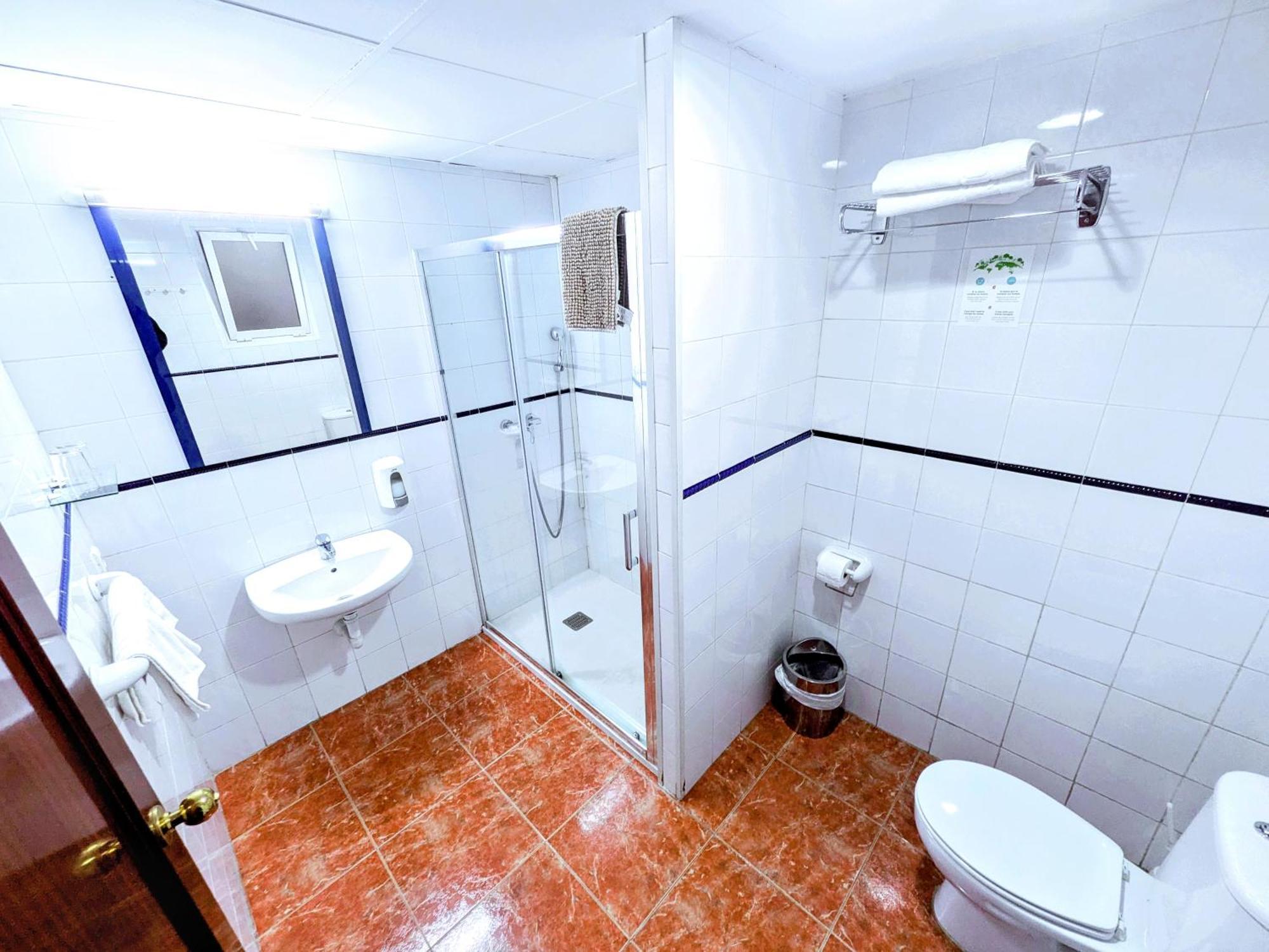 Jentoft Hostal Sevilla